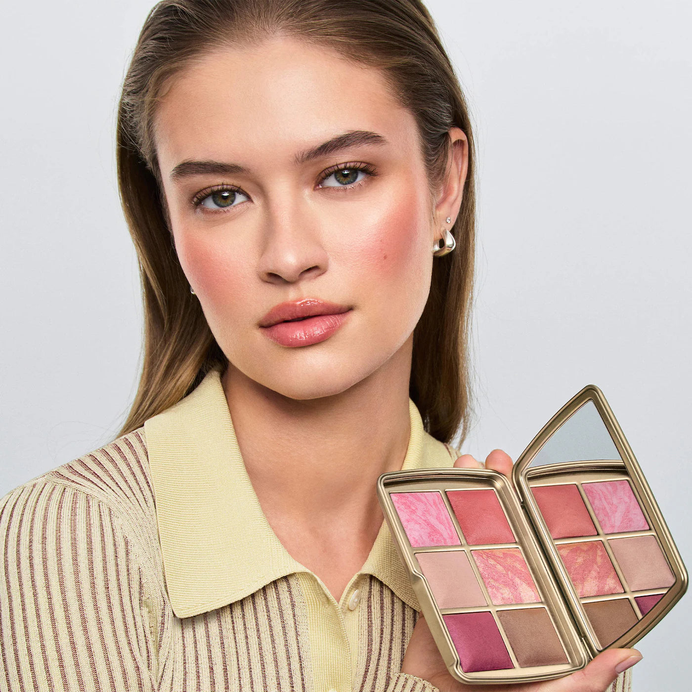 Sobre pedido: LOVE | Hourglass | Ambient Lighting Edit Unlocked Palette